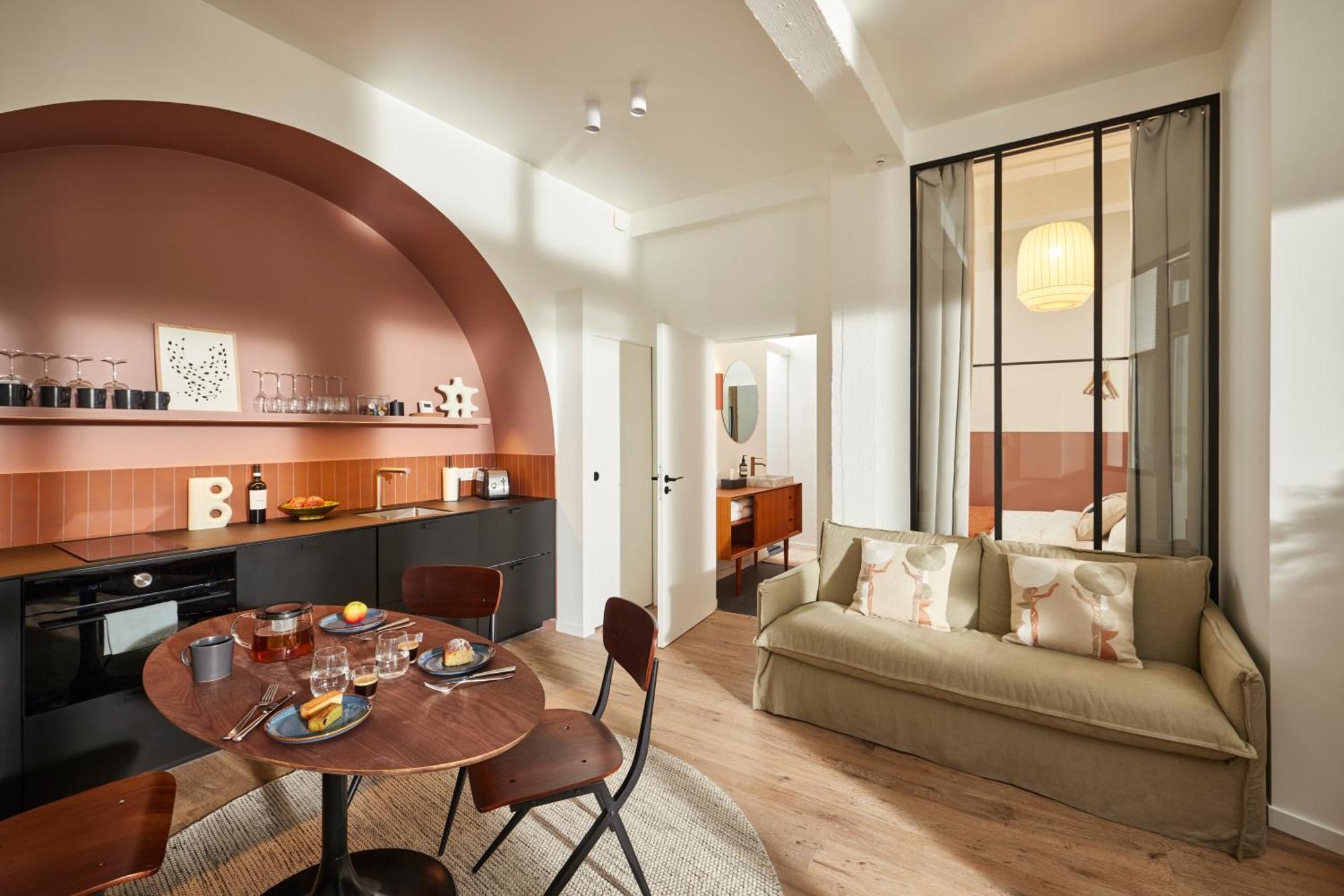 Cosy 1br With Outside Space Near Canal Saint Martin Parijs